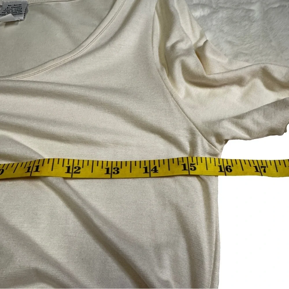 Newport News Cream Long Sleeve Top, Size Small Ruching on Sides and Sleeves NWOT - Picture 9 of 13